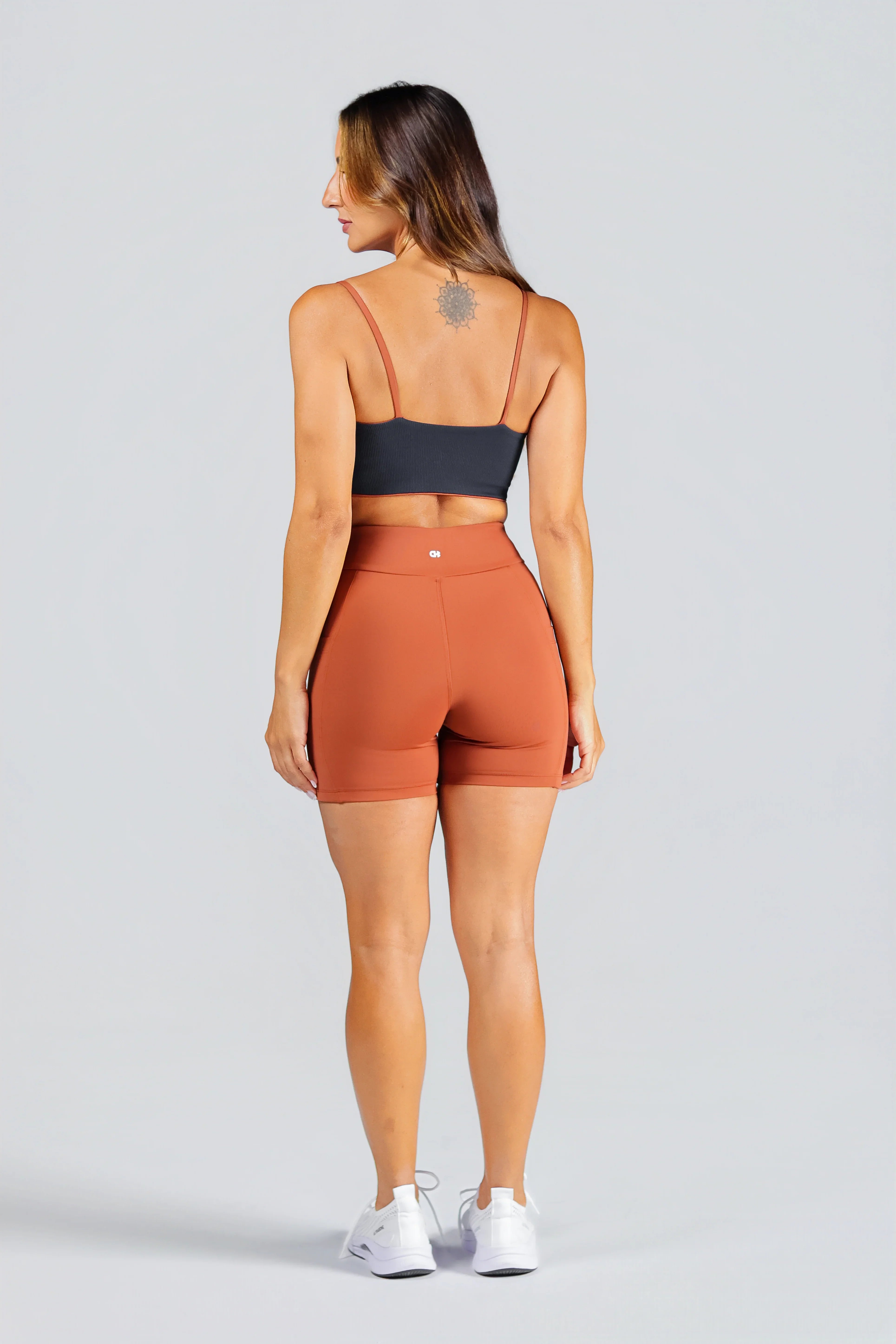 Short Treino bolso lateral